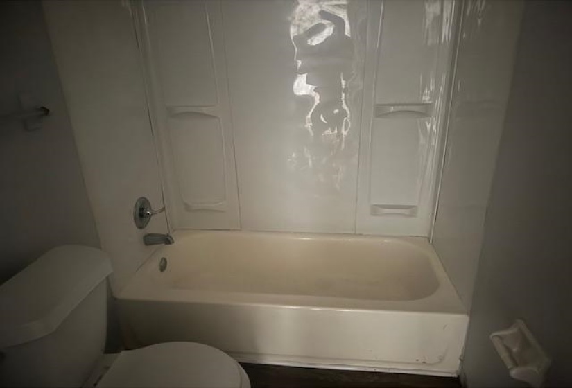 3793 HELEN ANN DR, Memphis, Tennessee 38127, 2 Bedrooms Bedrooms, ,1 BathroomBathrooms,Duplexes,For Sale,HELEN ANN,10216873