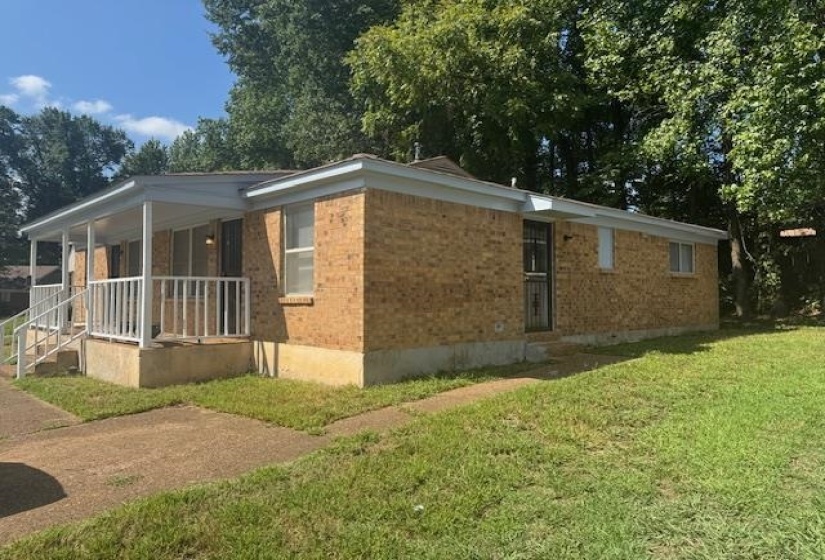 3793 HELEN ANN DR, Memphis, Tennessee 38127, 2 Bedrooms Bedrooms, ,1 BathroomBathrooms,Duplexes,For Sale,HELEN ANN,10216873