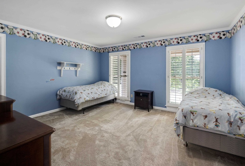 415 YATES RD, Memphis, Tennessee 38120, 5 Bedroom Bedrooms, 11 Room Rooms,4.2 BathroomBathrooms,Rental Properties,For Sale,YATES,0,10216876