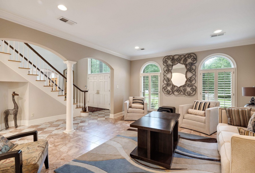 415 YATES RD, Memphis, Tennessee 38120, 5 Bedroom Bedrooms, 11 Room Rooms,4.2 BathroomBathrooms,Rental Properties,For Sale,YATES,0,10216876