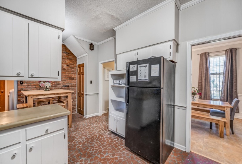 2044 POMONA AVE, Memphis, Tennessee 38116, 4 Bedrooms Bedrooms, 9 Rooms Rooms,2.1 BathroomsBathrooms,Residential,For Sale,POMONA,10216842