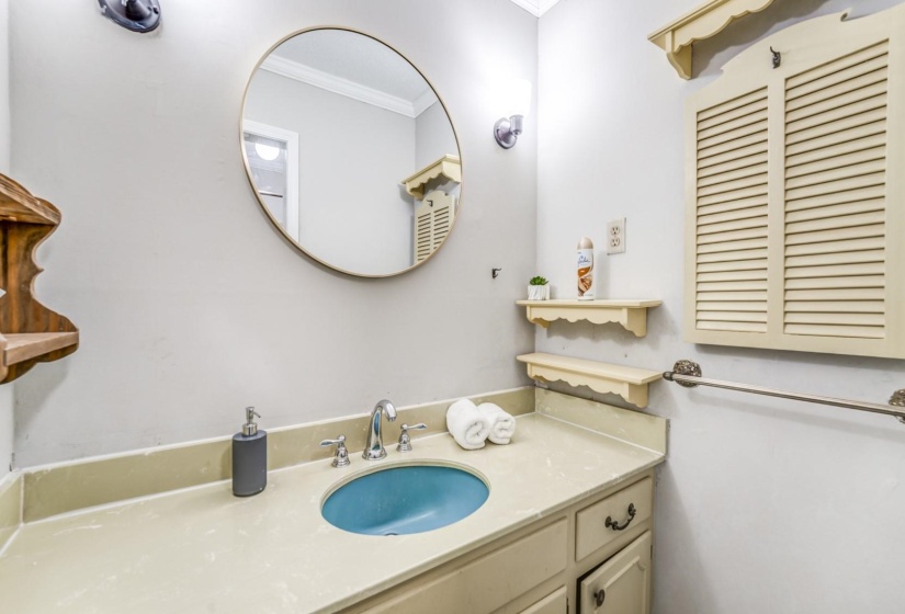 2044 POMONA AVE, Memphis, Tennessee 38116, 4 Bedrooms Bedrooms, 9 Rooms Rooms,2.1 BathroomsBathrooms,Residential,For Sale,POMONA,10216842