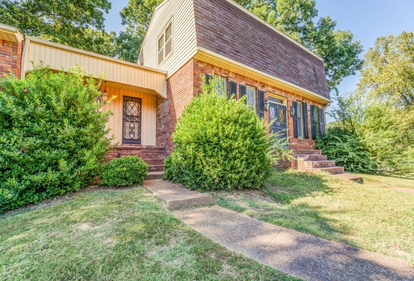 2044 POMONA AVE, Memphis, Tennessee 38116, 4 Bedrooms Bedrooms, 9 Rooms Rooms,2.1 BathroomsBathrooms,Residential,For Sale,POMONA,10216842