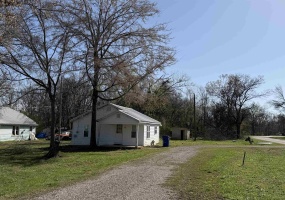 680 PATTERSON RD, Savannah, Tennessee 38372, 1 Bedroom Bedrooms, 5 Rooms Rooms,1 BathroomBathrooms,Residential,For Sale,PATTERSON,10216851 680 PATTERSON RD, Savannah, Tennessee 38372, 1 Bedroom Bedrooms, 5 Rooms Rooms,1 BathroomBathrooms,Residential,For Sale,PATTERSON,10216851