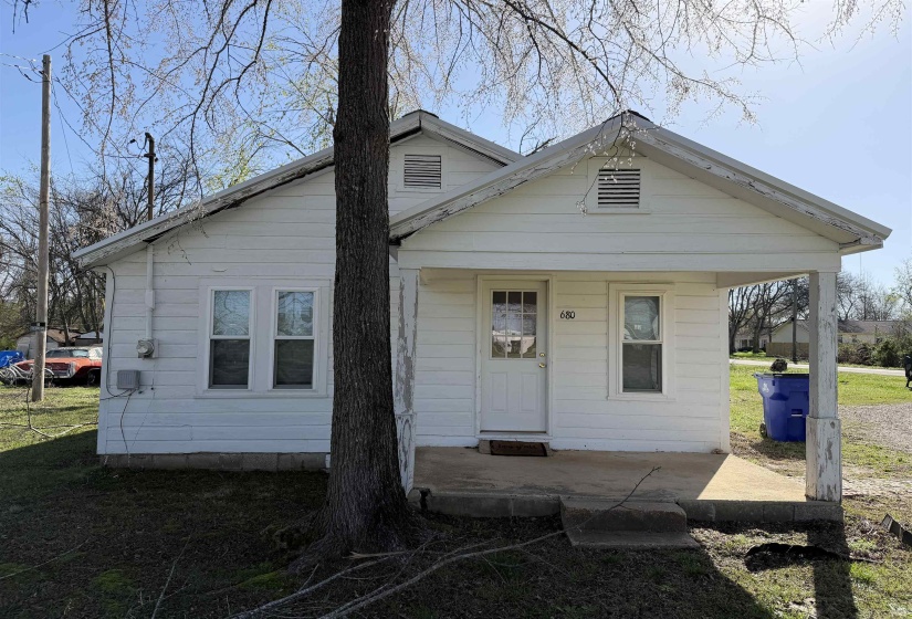 680 PATTERSON RD, Savannah, Tennessee 38372, 1 Bedroom Bedrooms, 5 Rooms Rooms,1 BathroomBathrooms,Residential,For Sale,PATTERSON,10216851