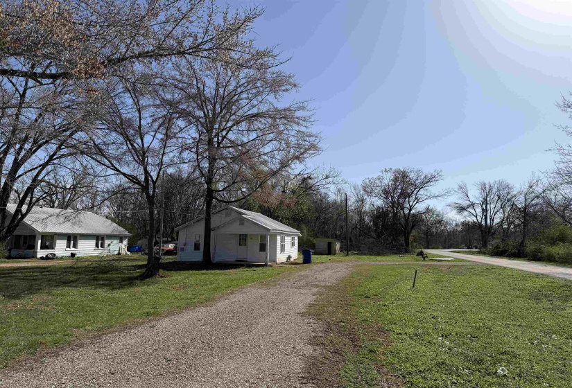 680 PATTERSON RD, Savannah, Tennessee 38372, 1 Bedroom Bedrooms, 5 Rooms Rooms,1 BathroomBathrooms,Residential,For Sale,PATTERSON,10216851