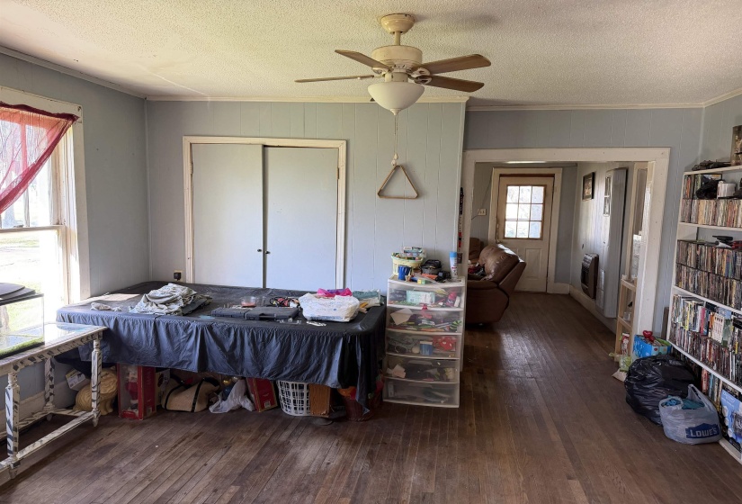 690 PATTERSON RD, Savannah, Tennessee 38372, 3 Bedrooms Bedrooms, 7 Rooms Rooms,1 BathroomBathrooms,Residential,For Sale,PATTERSON,10216878