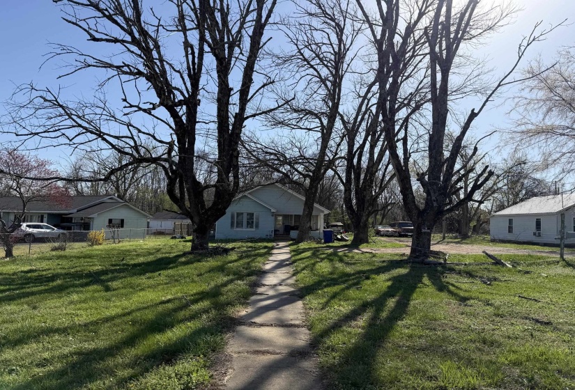 690 PATTERSON RD, Savannah, Tennessee 38372, 3 Bedrooms Bedrooms, 7 Rooms Rooms,1 BathroomBathrooms,Residential,For Sale,PATTERSON,10216878