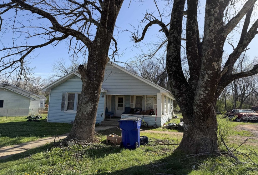 690 PATTERSON RD, Savannah, Tennessee 38372, 3 Bedrooms Bedrooms, 7 Rooms Rooms,1 BathroomBathrooms,Residential,For Sale,PATTERSON,10216878