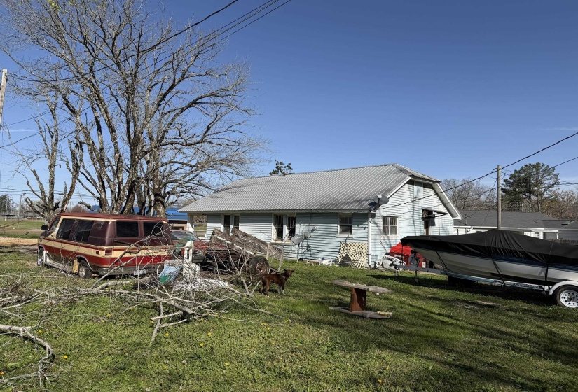 690 PATTERSON RD, Savannah, Tennessee 38372, 3 Bedrooms Bedrooms, 7 Rooms Rooms,1 BathroomBathrooms,Residential,For Sale,PATTERSON,10216878