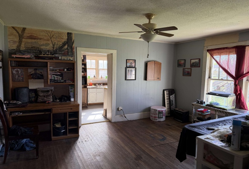 690 PATTERSON RD, Savannah, Tennessee 38372, 3 Bedrooms Bedrooms, 7 Rooms Rooms,1 BathroomBathrooms,Residential,For Sale,PATTERSON,10216878