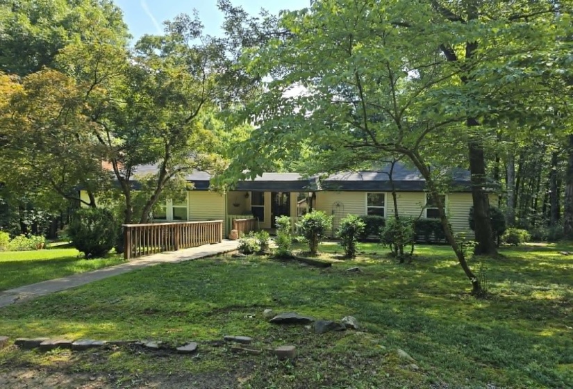 1655 COUNTRY CLUB RD, Somerville, Tennessee 38068, 2 Bedroom Bedrooms, 4 Room Rooms,2 BathroomBathrooms,Residential,For Sale,COUNTRY CLUB,0,10216902