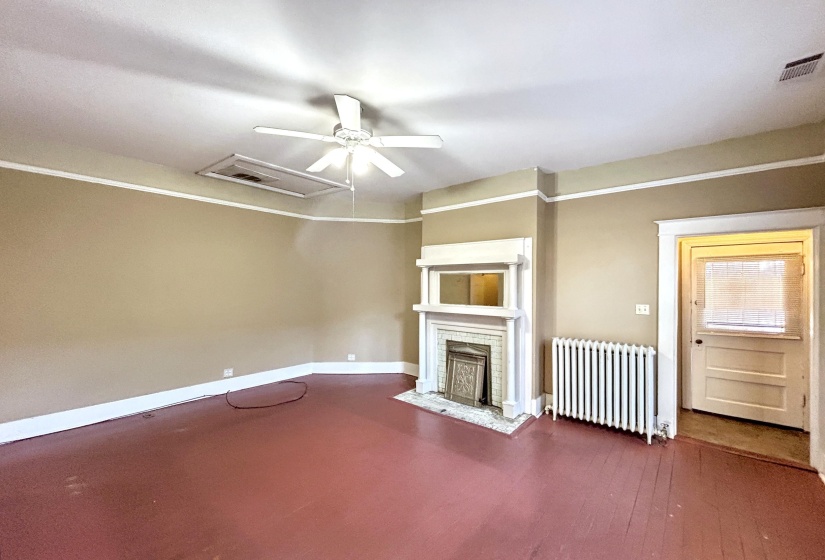 2023 YOUNG AVE, Memphis, Tennessee 38104, 4 Bedrooms Bedrooms, ,3 BathroomsBathrooms,Residential,For Sale,YOUNG,10216950