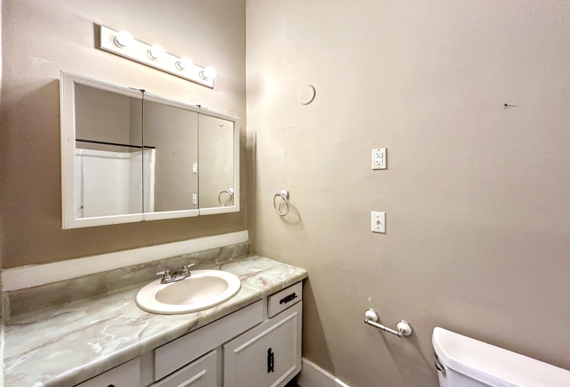 2023 YOUNG AVE, Memphis, Tennessee 38104, 4 Bedrooms Bedrooms, ,3 BathroomsBathrooms,Residential,For Sale,YOUNG,10216950