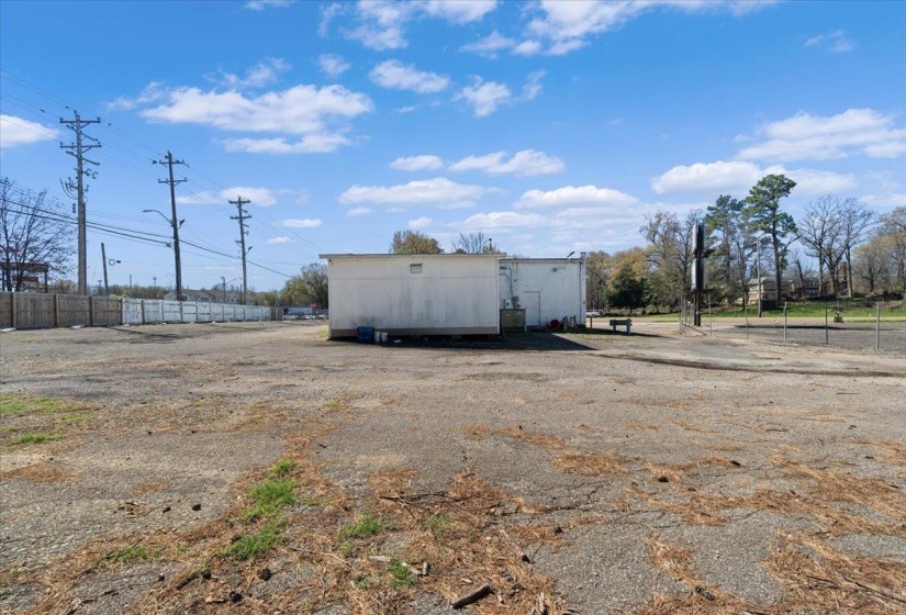 3880 LAMAR AVE, Memphis, Tennessee 38118, 0 , 0 ,0,Commercial/industrial,For Sale,LAMAR,0,10217006