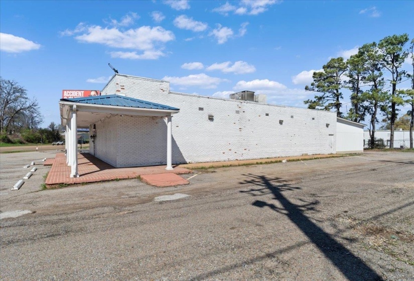 3880 LAMAR AVE, Memphis, Tennessee 38118, 0 , 0 ,0,Commercial/industrial,For Sale,LAMAR,0,10217006