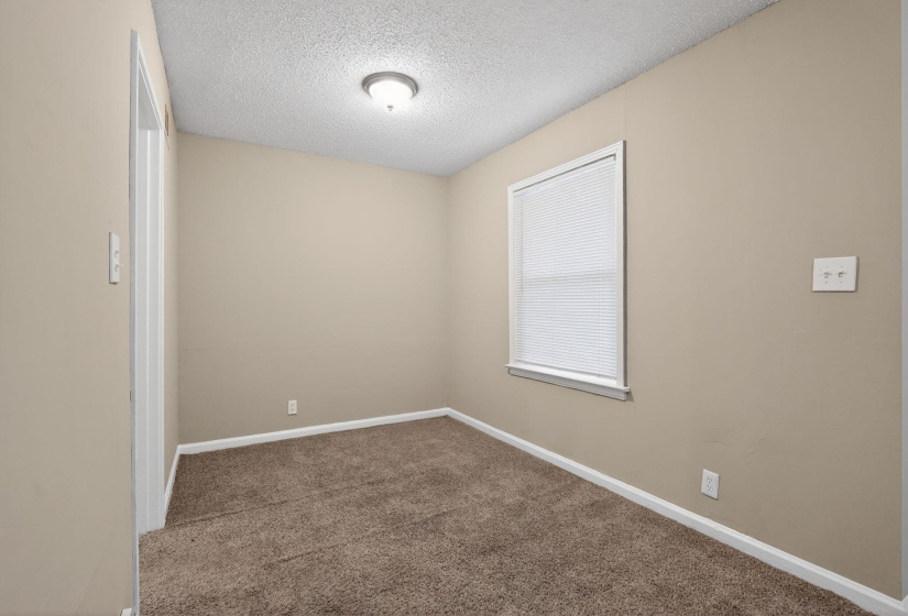 1456 ROLLING HILLS DR, Memphis, Tennessee 38127, 3 Bedrooms Bedrooms, 6 Rooms Rooms,1 BathroomBathrooms,Residential,For Sale,ROLLING HILLS,10216972