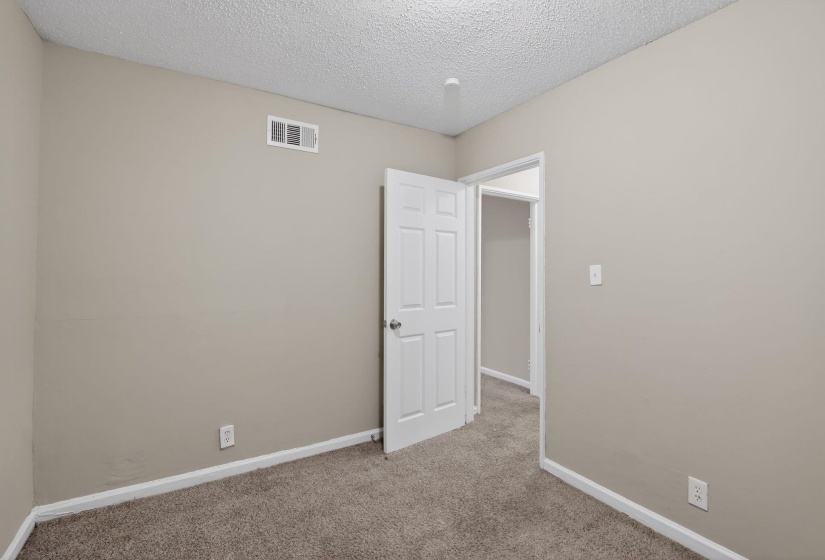 1456 ROLLING HILLS DR, Memphis, Tennessee 38127, 3 Bedrooms Bedrooms, 6 Rooms Rooms,1 BathroomBathrooms,Residential,For Sale,ROLLING HILLS,10216972