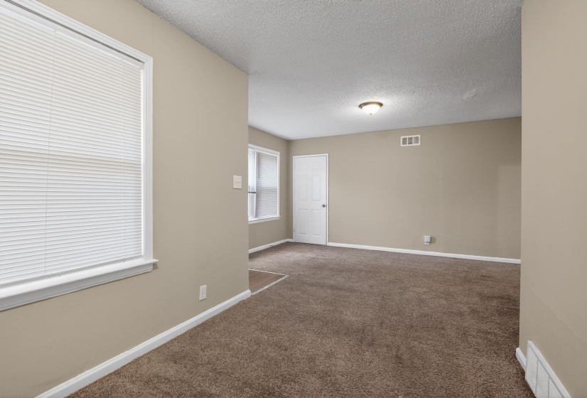 1456 ROLLING HILLS DR, Memphis, Tennessee 38127, 3 Bedrooms Bedrooms, 6 Rooms Rooms,1 BathroomBathrooms,Residential,For Sale,ROLLING HILLS,10216972