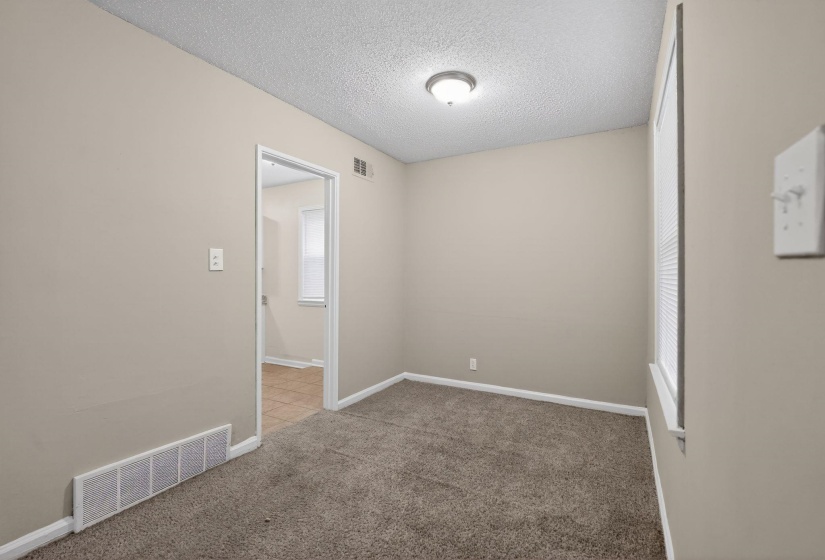 1456 ROLLING HILLS DR, Memphis, Tennessee 38127, 3 Bedrooms Bedrooms, 6 Rooms Rooms,1 BathroomBathrooms,Residential,For Sale,ROLLING HILLS,10216972
