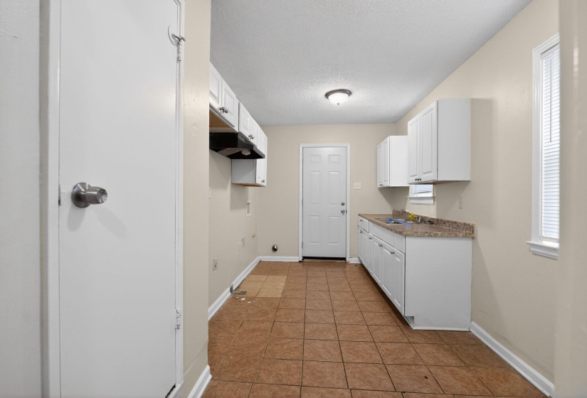 1456 ROLLING HILLS DR, Memphis, Tennessee 38127, 3 Bedrooms Bedrooms, 6 Rooms Rooms,1 BathroomBathrooms,Residential,For Sale,ROLLING HILLS,10216972