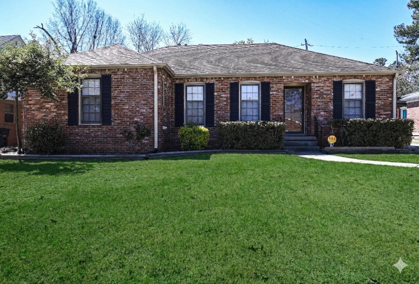 5585 MILFORD RD, Memphis, Tennessee 38120, 4 Bedrooms Bedrooms, 9 Rooms Rooms,2 BathroomsBathrooms,Residential,For Sale,MILFORD,10216976