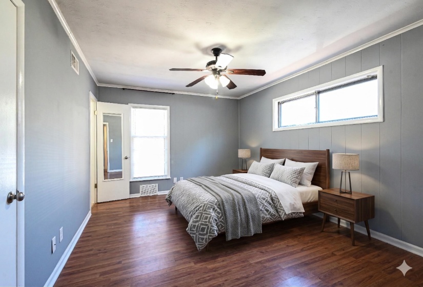 5585 MILFORD RD, Memphis, Tennessee 38120, 4 Bedrooms Bedrooms, 9 Rooms Rooms,2 BathroomsBathrooms,Residential,For Sale,MILFORD,10216976