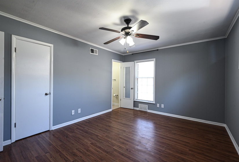 5585 MILFORD RD, Memphis, Tennessee 38120, 4 Bedrooms Bedrooms, 9 Rooms Rooms,2 BathroomsBathrooms,Residential,For Sale,MILFORD,10216976