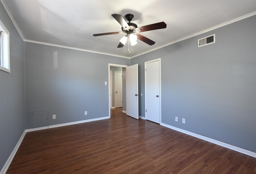 5585 MILFORD RD, Memphis, Tennessee 38120, 4 Bedrooms Bedrooms, 9 Rooms Rooms,2 BathroomsBathrooms,Residential,For Sale,MILFORD,10216976