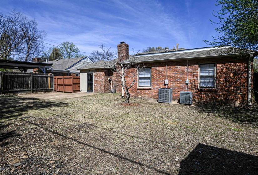 5585 MILFORD RD, Memphis, Tennessee 38120, 4 Bedrooms Bedrooms, 9 Rooms Rooms,2 BathroomsBathrooms,Residential,For Sale,MILFORD,10216976