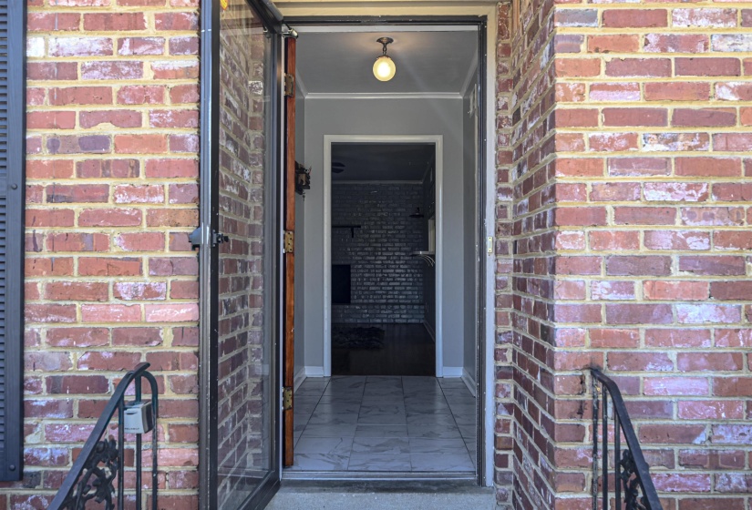 5585 MILFORD RD, Memphis, Tennessee 38120, 4 Bedrooms Bedrooms, 9 Rooms Rooms,2 BathroomsBathrooms,Residential,For Sale,MILFORD,10216976