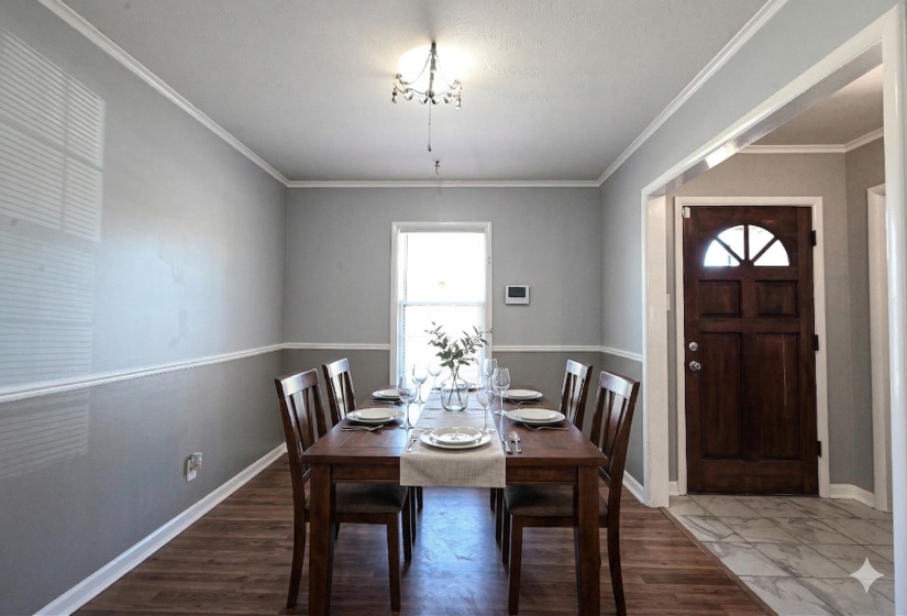 5585 MILFORD RD, Memphis, Tennessee 38120, 4 Bedrooms Bedrooms, 9 Rooms Rooms,2 BathroomsBathrooms,Residential,For Sale,MILFORD,10216976