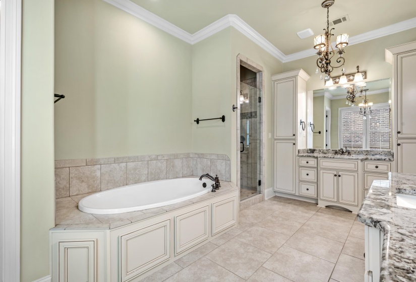 2840 RUE JORDAN CV, Germantown, Tennessee 38138, 4 Bedroom Bedrooms, 10 Room Rooms,4.1 BathroomBathrooms,Residential,For Sale,RUE JORDAN,0,10217030