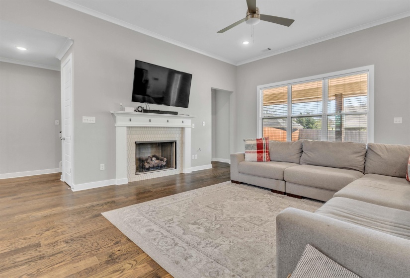 3938 MCELROY FARMS DR, Olive Branch, Mississippi 38654-1071, 4 Bedrooms Bedrooms, 8 Rooms Rooms,3 BathroomsBathrooms,Residential,For Sale,MCELROY FARMS,10217081
