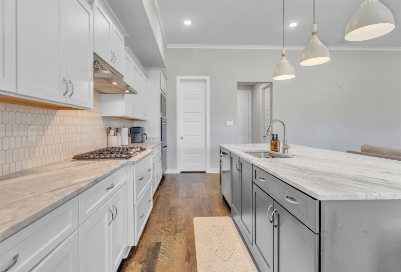 3938 MCELROY FARMS DR, Olive Branch, Mississippi 38654-1071, 4 Bedrooms Bedrooms, 8 Rooms Rooms,3 BathroomsBathrooms,Residential,For Sale,MCELROY FARMS,10217081