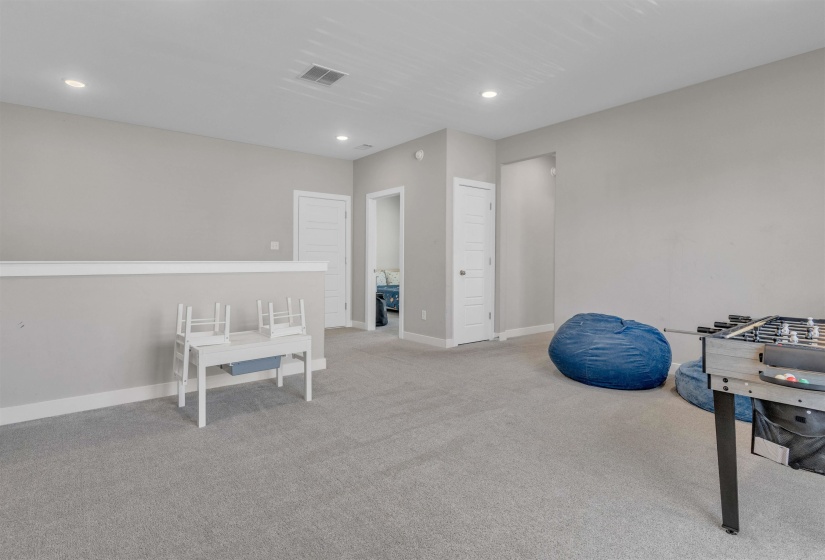 3938 MCELROY FARMS DR, Olive Branch, Mississippi 38654-1071, 4 Bedrooms Bedrooms, 8 Rooms Rooms,3 BathroomsBathrooms,Residential,For Sale,MCELROY FARMS,10217081
