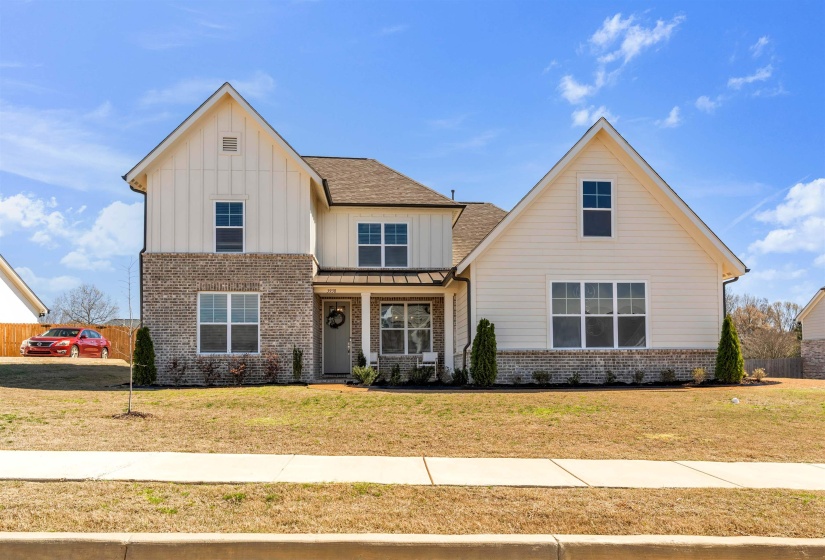 3938 MCELROY FARMS DR, Olive Branch, Mississippi 38654-1071, 4 Bedrooms Bedrooms, 8 Rooms Rooms,3 BathroomsBathrooms,Residential,For Sale,MCELROY FARMS,10217081
