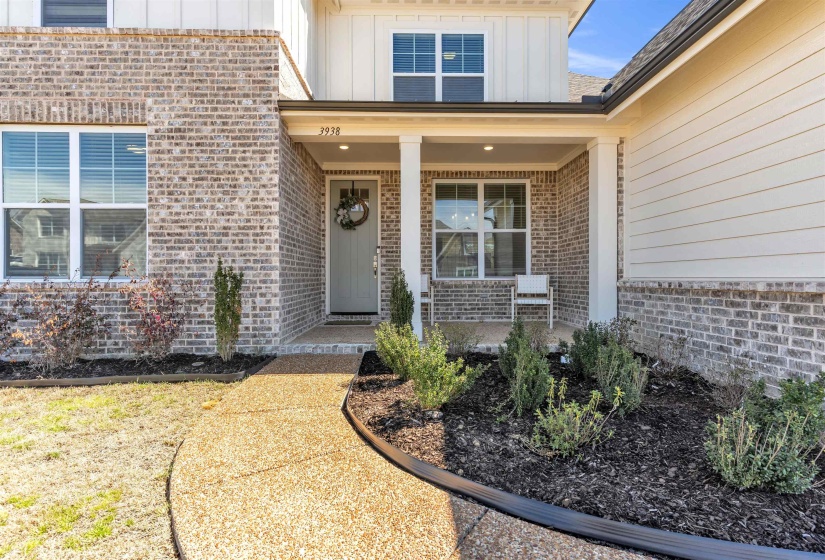 3938 MCELROY FARMS DR, Olive Branch, Mississippi 38654-1071, 4 Bedrooms Bedrooms, 8 Rooms Rooms,3 BathroomsBathrooms,Residential,For Sale,MCELROY FARMS,10217081
