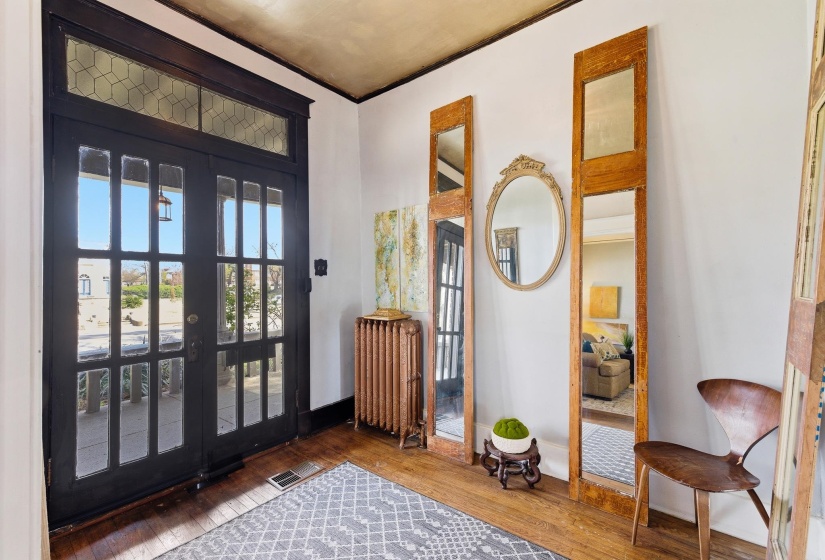 201 STONEWALL ST, Memphis, Tennessee 38112, 3 Bedroom Bedrooms, 0 ,1.1 BathroomBathrooms,Duplexes,For Sale,STONEWALL,0,10217112
