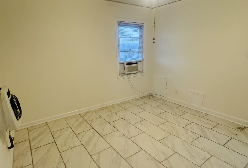 599 ISABELLE ST, Memphis, Tennessee 38122, 3 Bedrooms Bedrooms, 7 Rooms Rooms,1 BathroomBathrooms,Residential,For Sale,ISABELLE,10207365