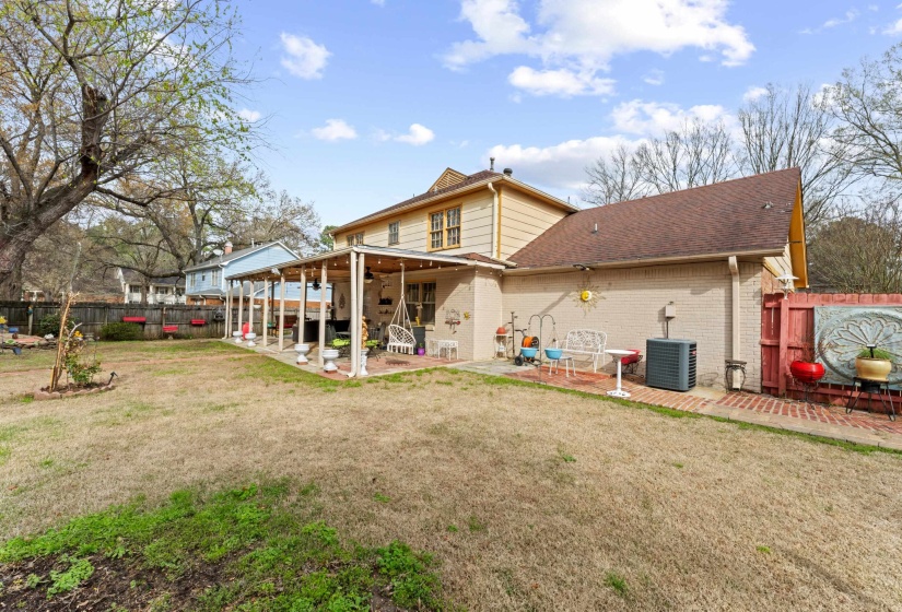 2593 LANRICK CV, Memphis, Tennessee 38119, 4 Bedrooms Bedrooms, 9 Rooms Rooms,2.1 BathroomsBathrooms,Residential,For Sale,LANRICK,10217099