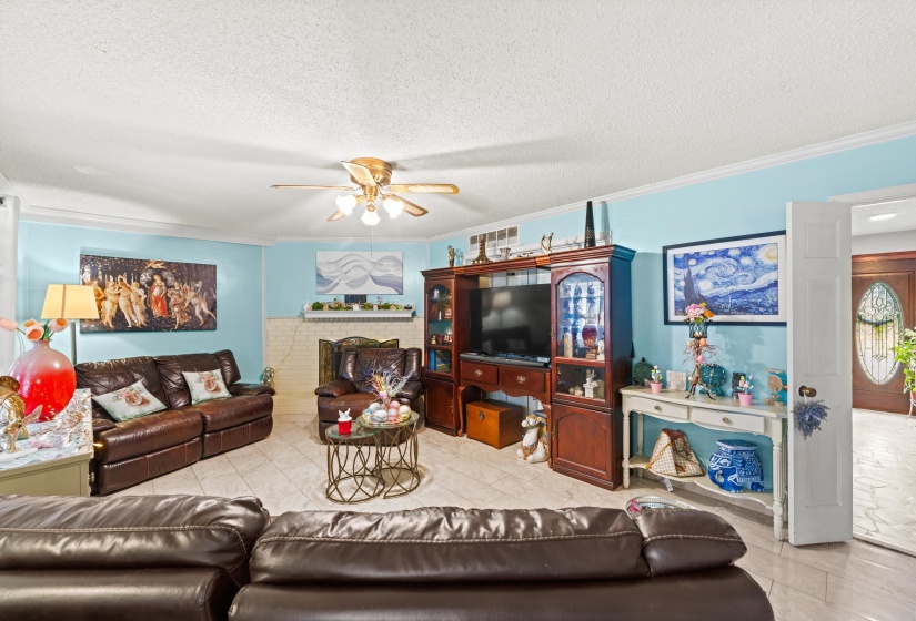 2593 LANRICK CV, Memphis, Tennessee 38119, 4 Bedrooms Bedrooms, 9 Rooms Rooms,2.1 BathroomsBathrooms,Residential,For Sale,LANRICK,10217099