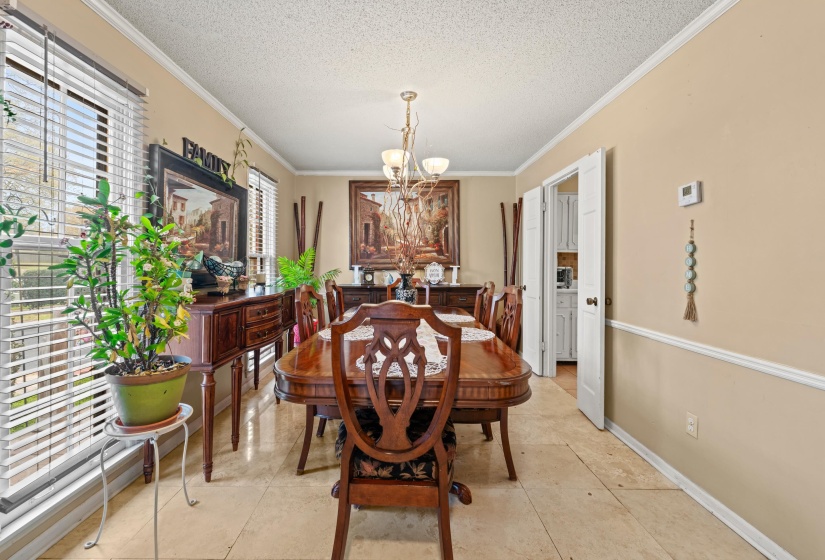 2593 LANRICK CV, Memphis, Tennessee 38119, 4 Bedrooms Bedrooms, 9 Rooms Rooms,2.1 BathroomsBathrooms,Residential,For Sale,LANRICK,10217099