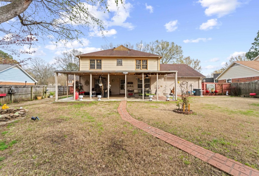 2593 LANRICK CV, Memphis, Tennessee 38119, 4 Bedrooms Bedrooms, 9 Rooms Rooms,2.1 BathroomsBathrooms,Residential,For Sale,LANRICK,10217099