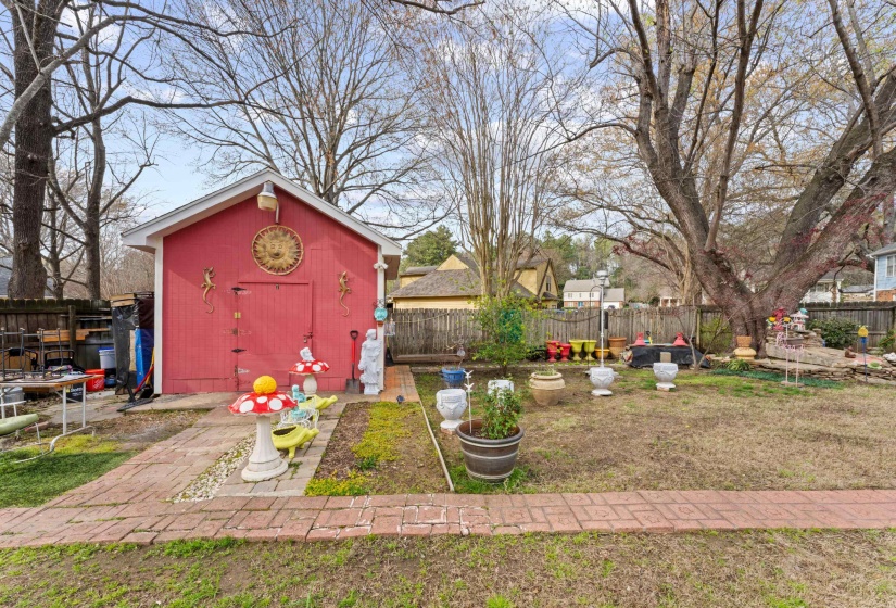 2593 LANRICK CV, Memphis, Tennessee 38119, 4 Bedrooms Bedrooms, 9 Rooms Rooms,2.1 BathroomsBathrooms,Residential,For Sale,LANRICK,10217099