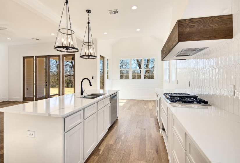 641 FLETCHER RD, Collierville, Tennessee 38017, 5 Bedroom Bedrooms, 9 Room Rooms,3.1 BathroomBathrooms,Residential,For Sale,FLETCHER,0,10217104