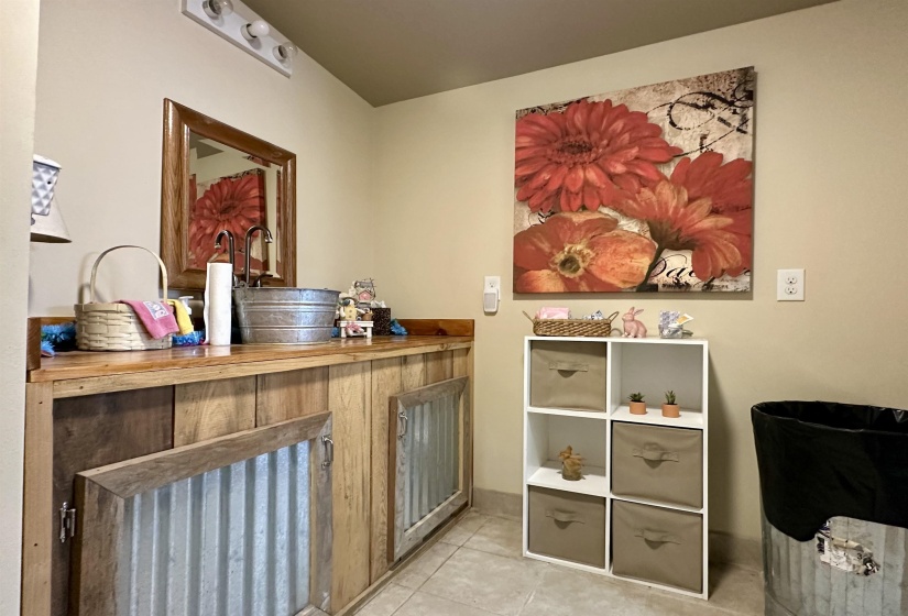 132 COURT AVE, Selmer, Tennessee 38375, 2 Bedroom Bedrooms, 6 Room Rooms,3 BathroomBathrooms,Residential,For Sale,COURT,0,10217124