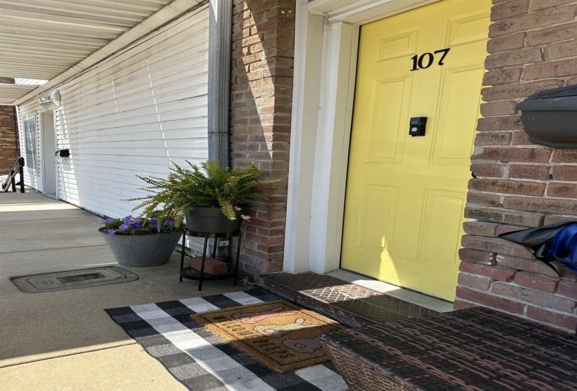 132 COURT AVE, Selmer, Tennessee 38375, 2 Bedroom Bedrooms, 6 Room Rooms,3 BathroomBathrooms,Residential,For Sale,COURT,0,10217124