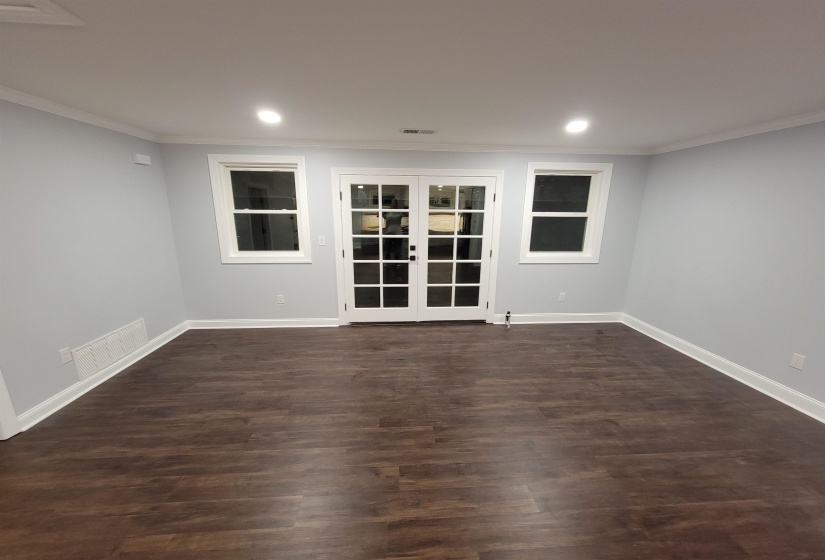 3616 CENTRAL AVE, Memphis, Tennessee 38111, 6 Bedroom Bedrooms, 9 Room Rooms,5 BathroomBathrooms,Residential,For Sale,CENTRAL,0,10217172
