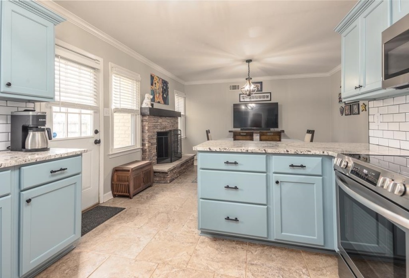 5112 WHITECLIFF DR, Memphis, Tennessee 38117, 3 Bedroom Bedrooms, 7 Room Rooms,2 BathroomBathrooms,Residential,For Sale,WHITECLIFF,0,10217190